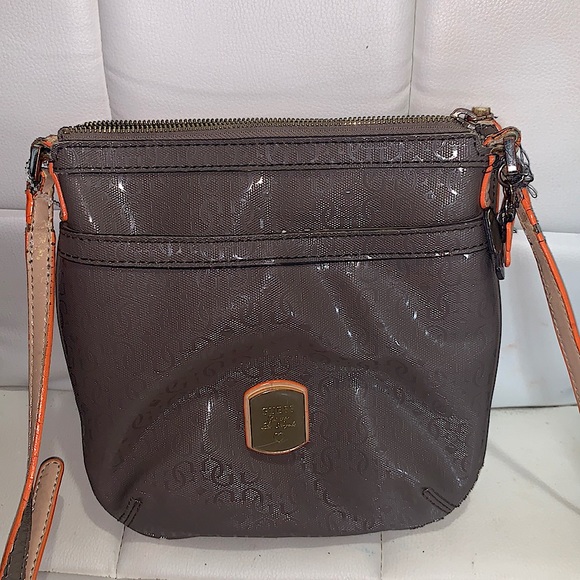 Guess Cross Body Purse - Picture 1 of 5